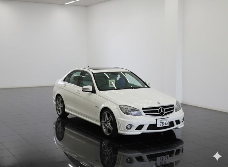 Mercedes Benz C63 AMG 2011