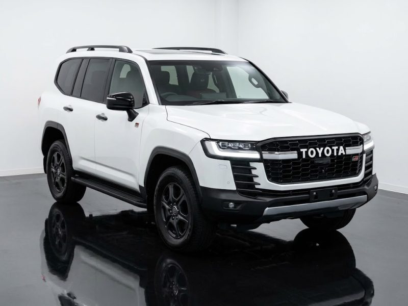 Toyota Land Cruiser GR Sport 2024