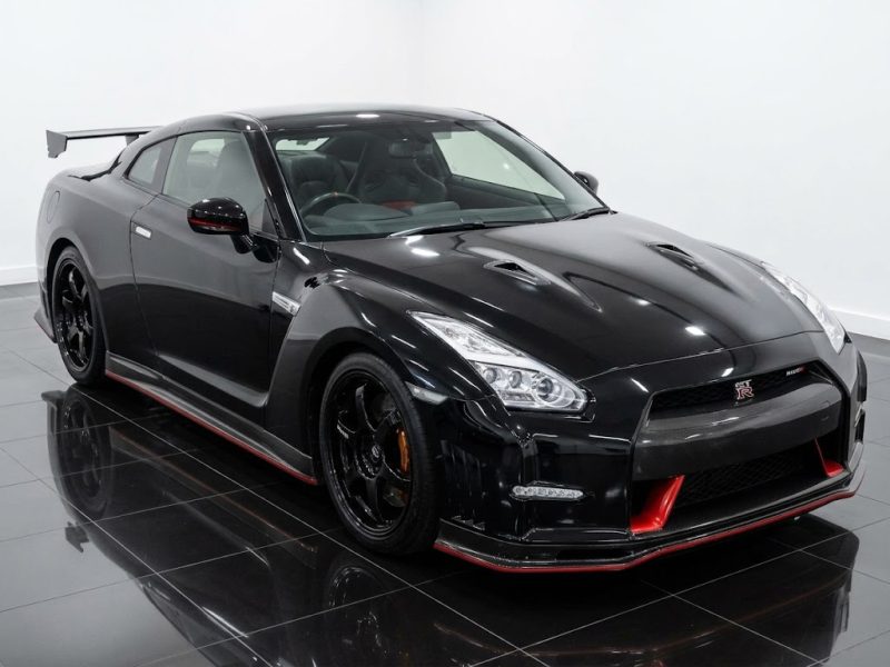 Nissan GT R NISMO 2015