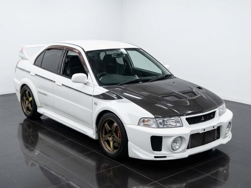 Mitsubishi Lancer Evolution V GSR 1998