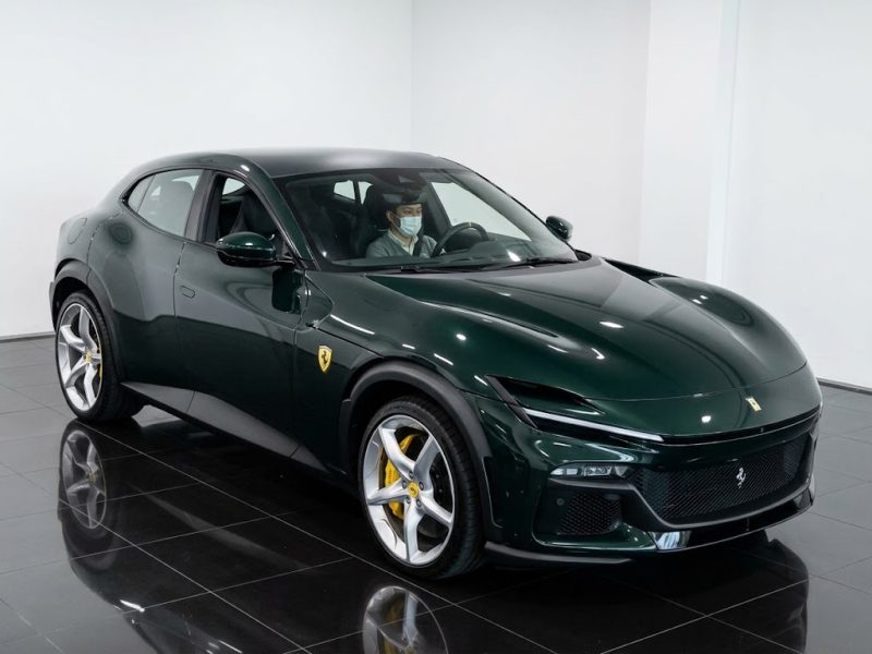 Ferrari Purosangue 2025