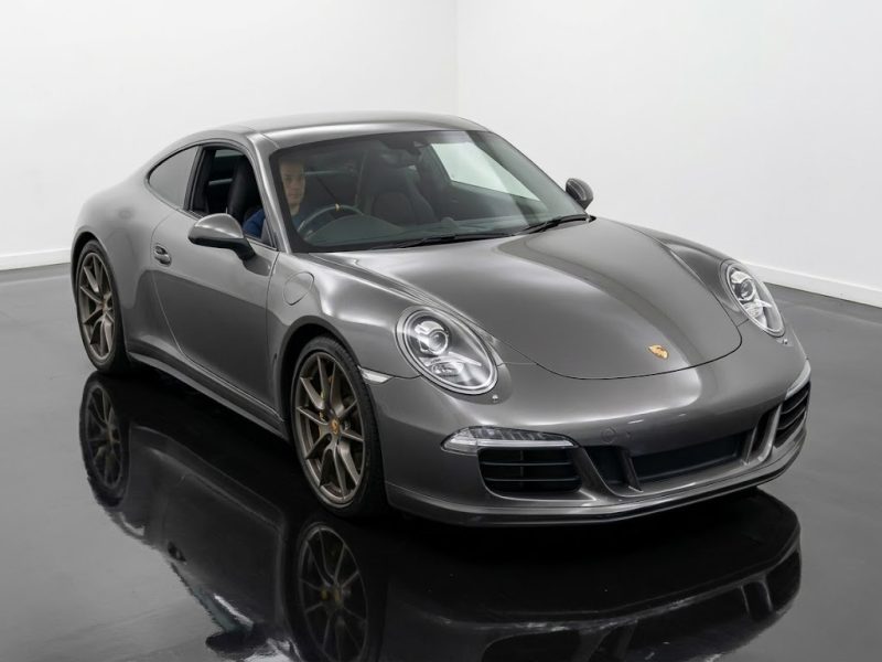 Porsche 911 Carrera 4 2014