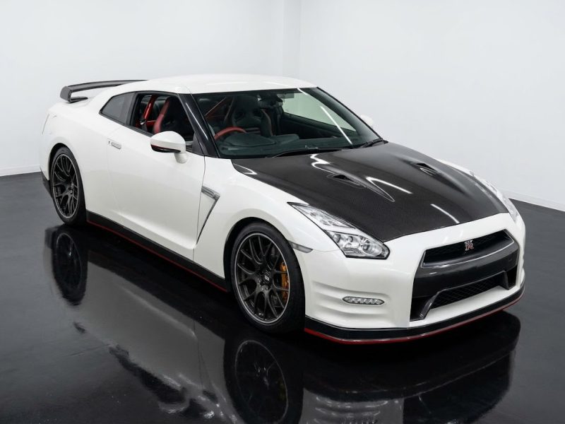 Nissan GT-R R35 Black Edition 2015
