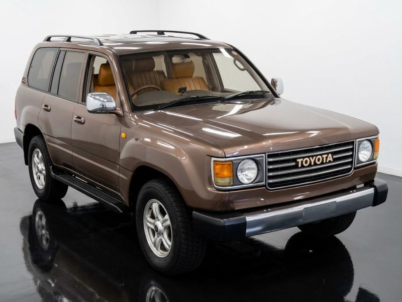 Toyota Land Cruiser 100 4WD VX 2002
