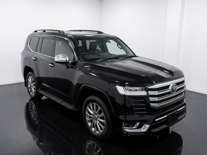 Toyota Land Cruiser ZX 2023 