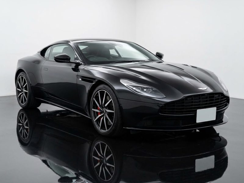 Aston Martin DB11 V12 2017