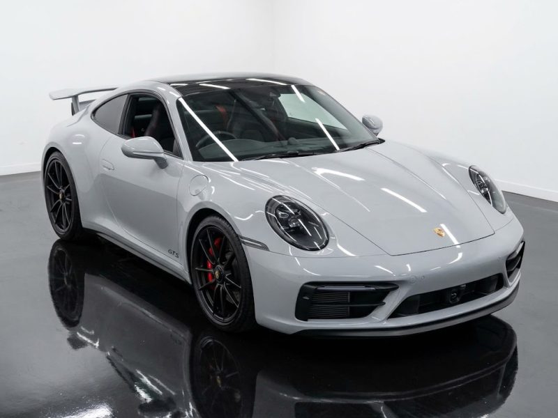 Porsche 911 Carrera GTS 992 2025
