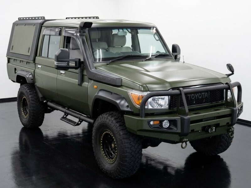 Toyota Land Cruiser 70 Pickup 2015