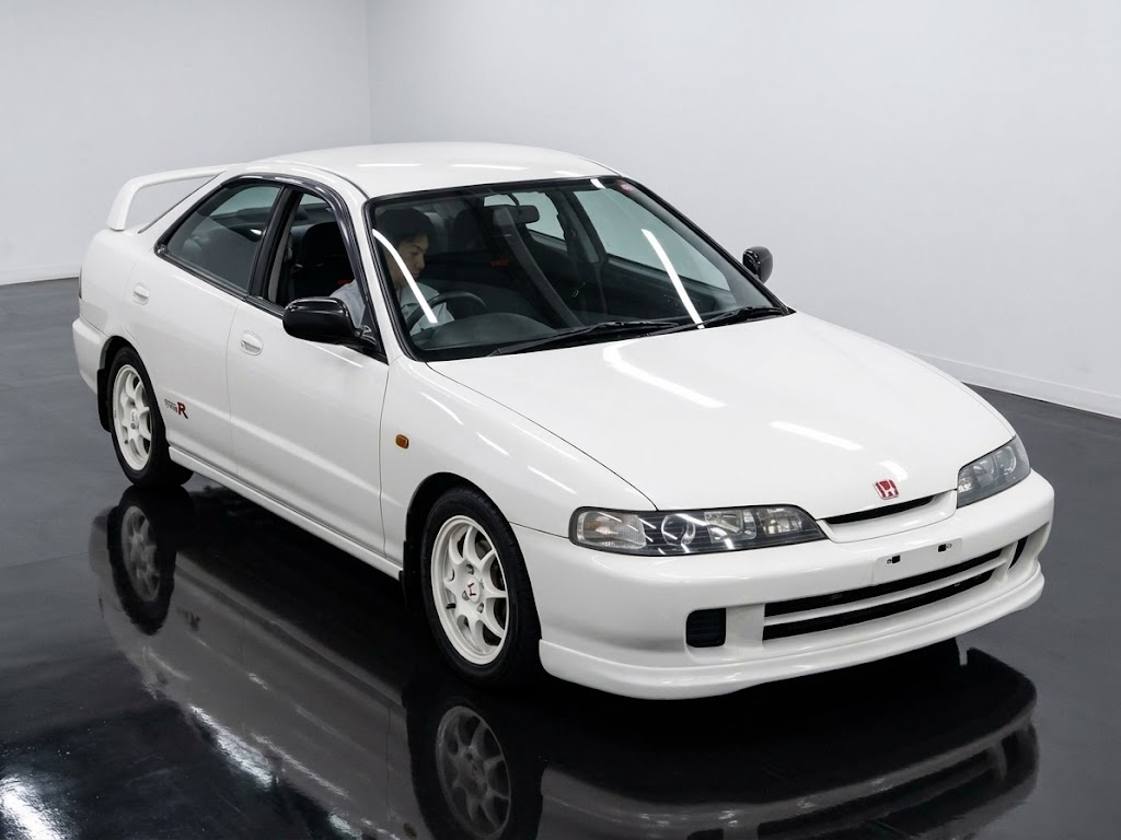 Honda Integra Type R DB8 Championship White manual import from Japan