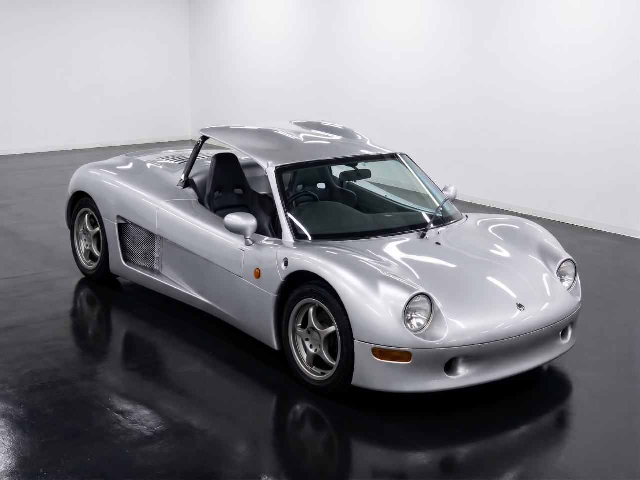 Tommykaira ZZ 1997 silver lightweight Japanese sports car