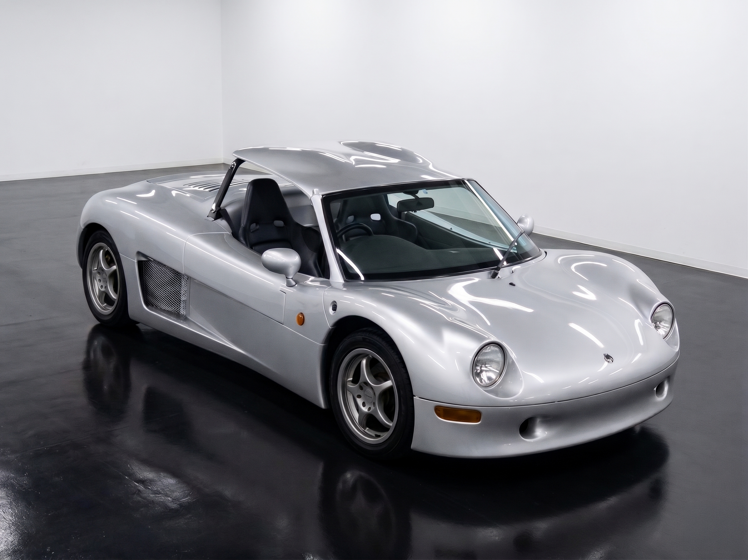 Tommykaira ZZ 1997 silver lightweight Japanese sports car