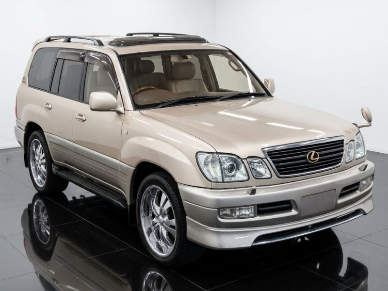 Toyota Land Cruiser Cygnus 2001 imported from Japan