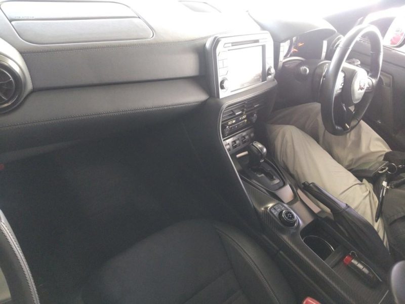 Nissan GT-R Pure Edition 2016 imported from Japan through Autoselecta