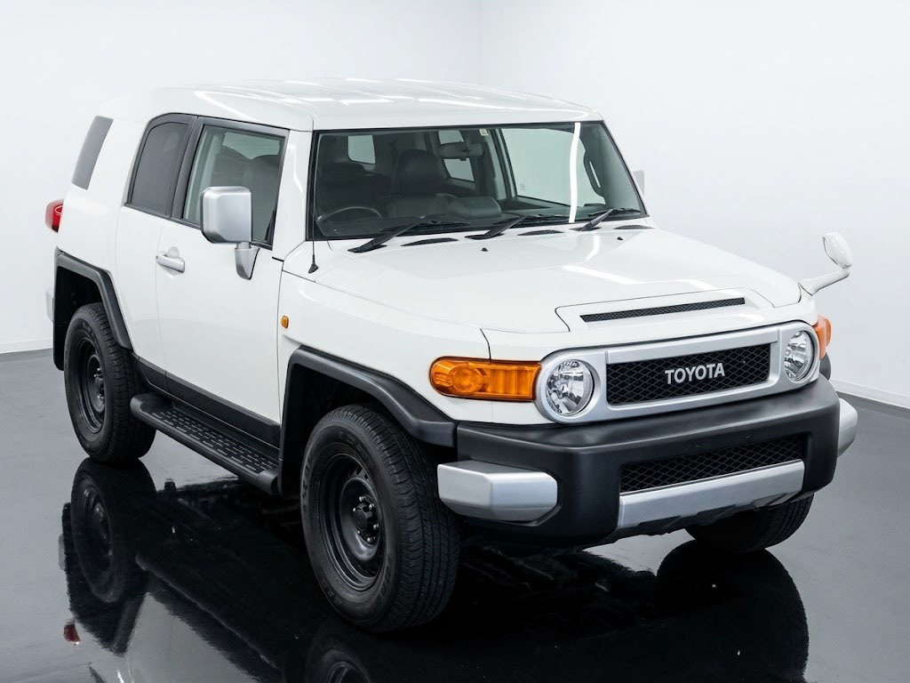 Toyota FJ Cruiser 2017 in White imported from Japan