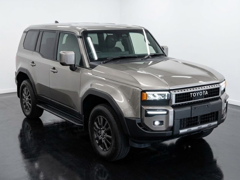 Toyota Land Cruiser 250 VX 2024 Grey diesel Japanese import.