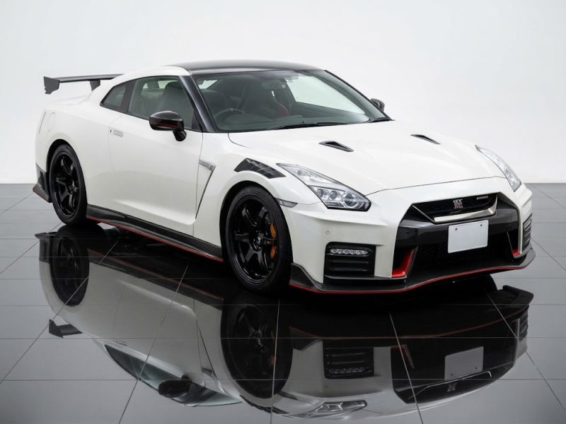 2017 Nissan GT-R NISMO Pearl White with only 4800km from Japan