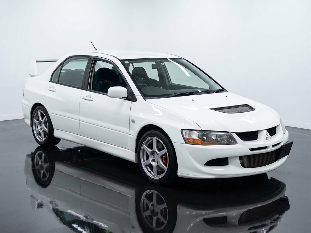 Mitsubishi Lancer Evolution VIII GSR white manual Japanese import