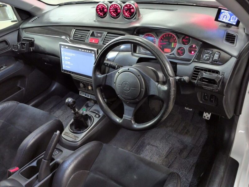 Mitsubishi Lancer Evolution IX GSR Driver Interior
