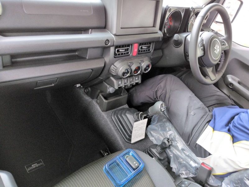 Suzuki Jimny Sierra JC 3 Door Manual 2025 Jungle Green Dashboard interior