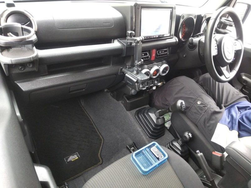 Suzuki Jimny Sierra JC 2023 Black Interior
