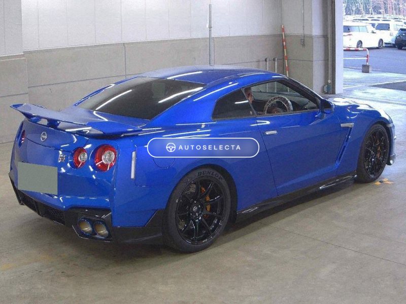 Rear view Nissan GT-R Track Edition Engineered By NISMO