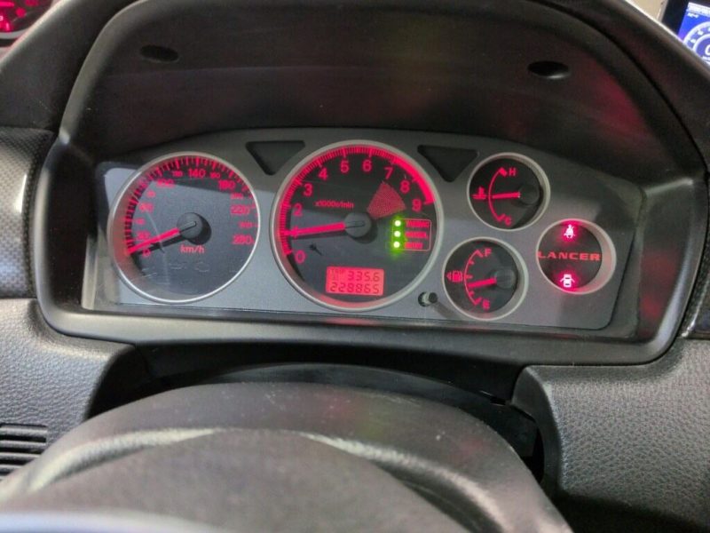 Mitsubishi Lancer Evolution IX GSR Instrument Dials