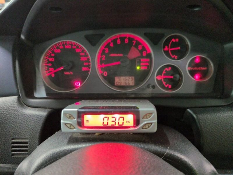 Mitsubishi Lancer Evolution VIII GSR speedometer showing 91661km